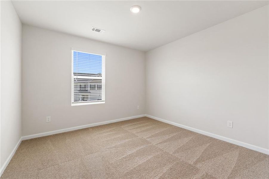 Spacious, unfurnished interior of a new home in Jones Crossing, Hogansville (Image 16).