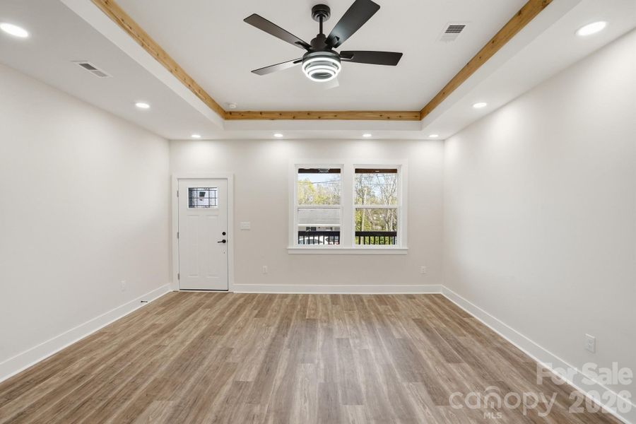 Spacious, unfurnished interior of a new home in , Concord (Image 14).