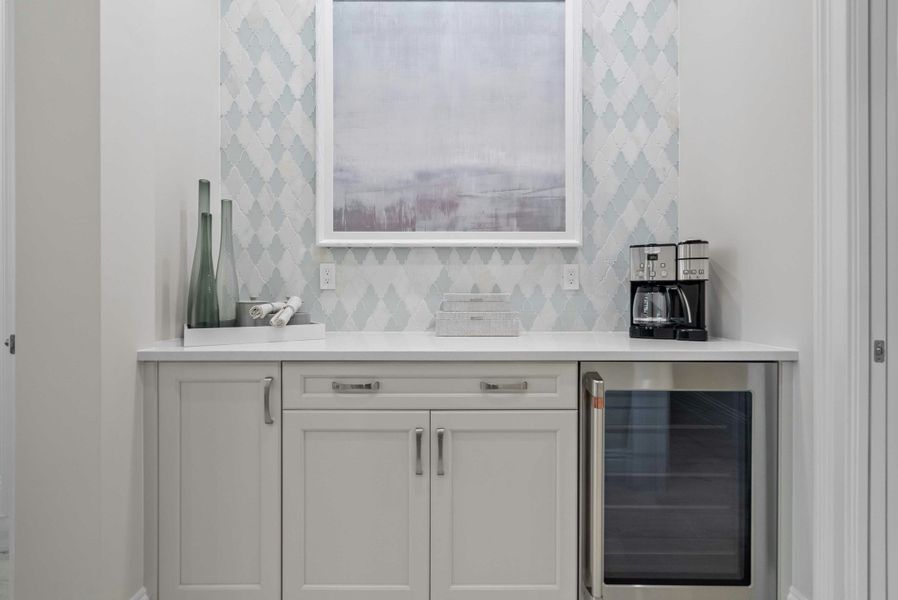 2D floor plan layout for the Seabreeze Grande by GHO Homes in Seaglass, Vero Beach, FL (Image 2).