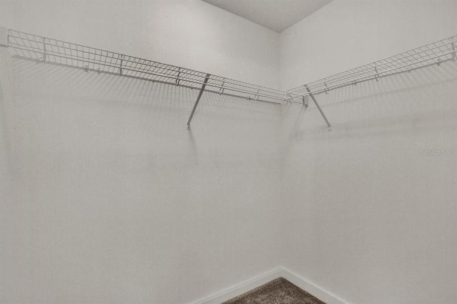 Spacious, unfurnished interior of a new home in , Sebring (Image 15).