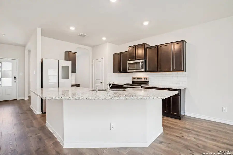 Furnished interior view inside a new home in Laurel Vistas, San Antonio (Image 10).