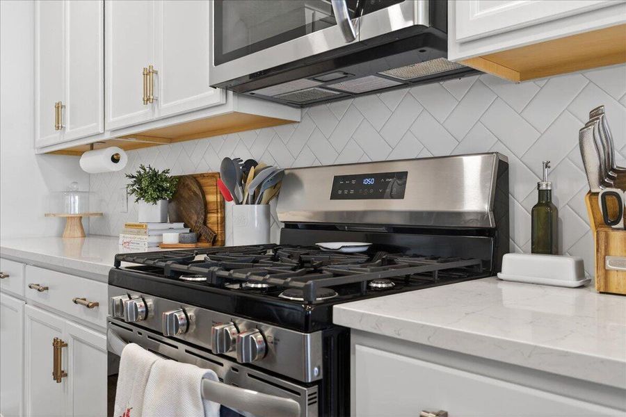 Close-up of interior finishes inside a home in Windsor Crossing, North Charleston (Image 20).