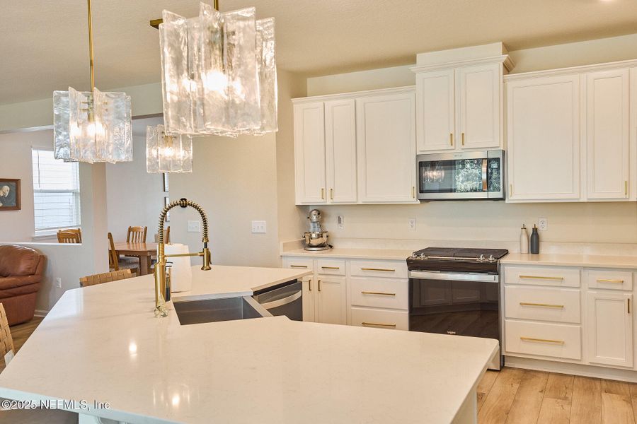 Close-up of interior finishes inside a home in , Jacksonville (Image 18).