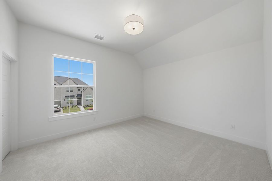 Spacious, unfurnished interior of a new home in Estates at Rockhill, Frisco (Image 41).