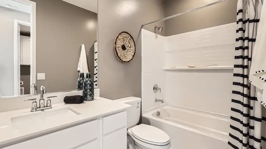 Crest Bath2