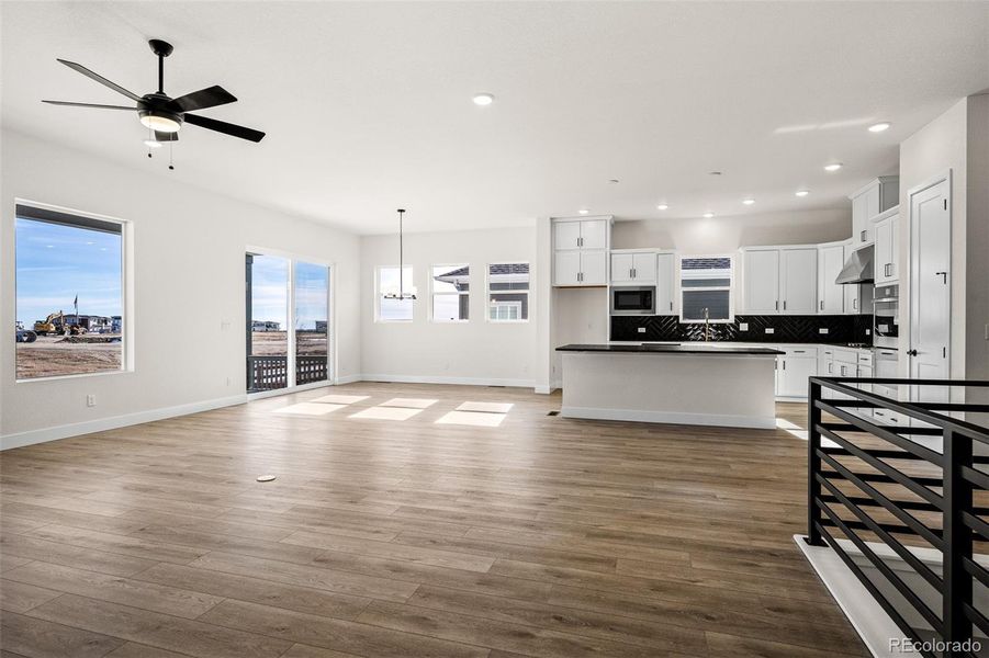 Spacious, unfurnished interior of a new home in Wolf Ranch - Enclave Collection, Colorado Springs (Image 35).