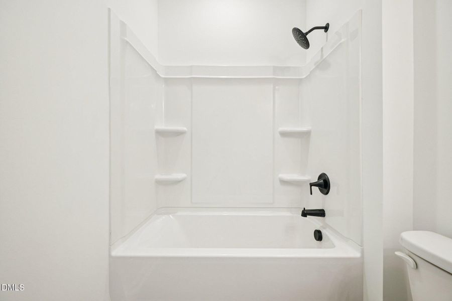 35-web-or-mls-Darius Ln-S0402-035