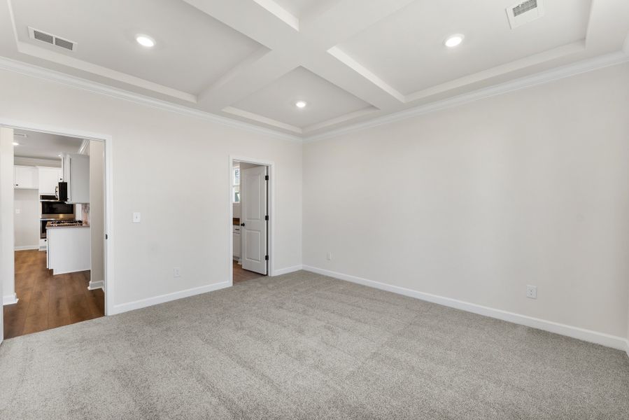 Spacious, unfurnished interior of a new home in Landmark Commons, Boiling Springs (Image 23).