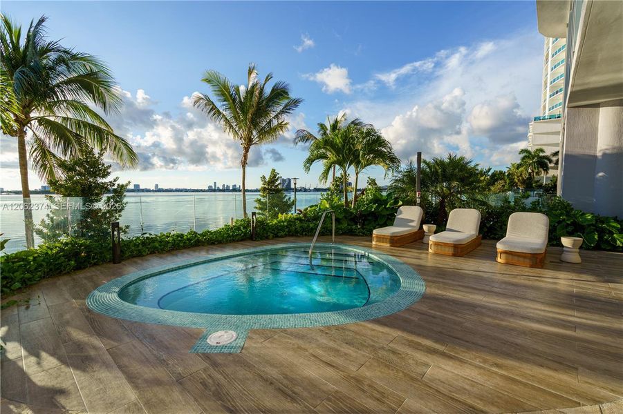 Exterior details and patio area of a home in , Miami (Image 26).
