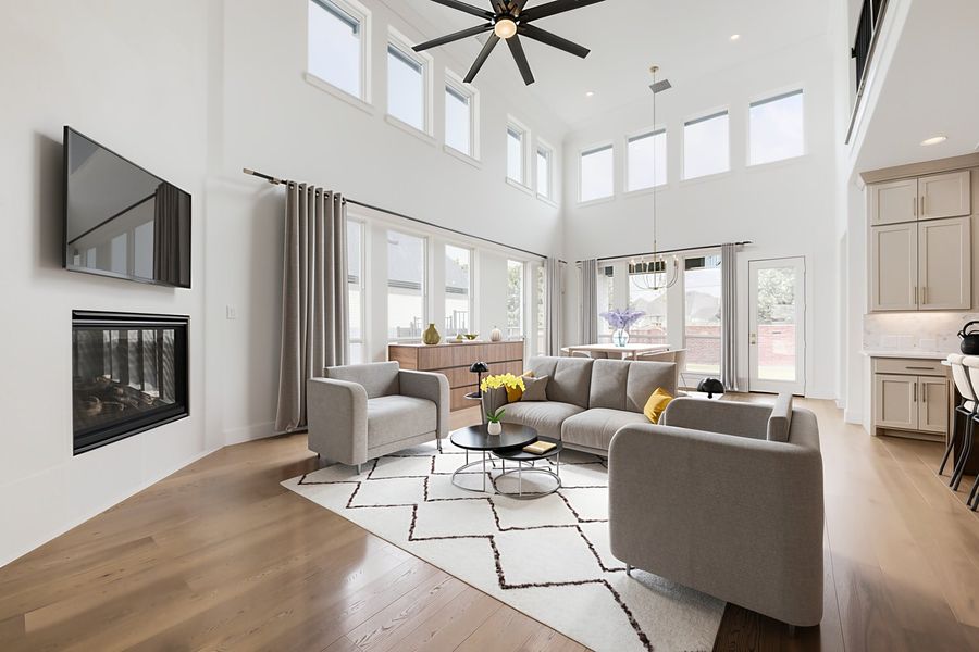 841 Bella Casa - Living Area