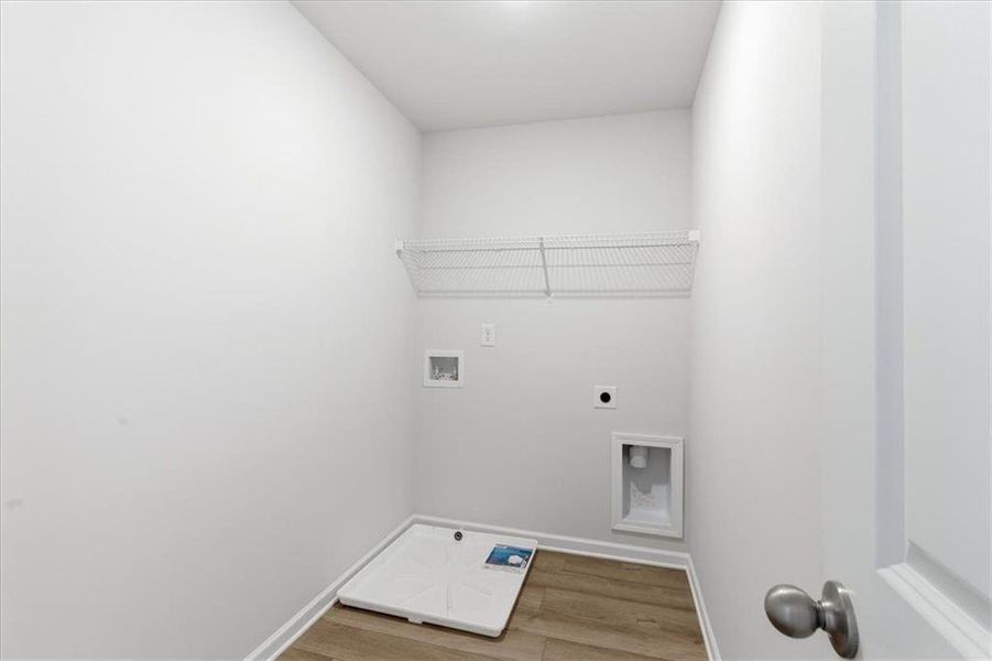 Spacious, unfurnished interior of a new home in , Canton (Image 18).