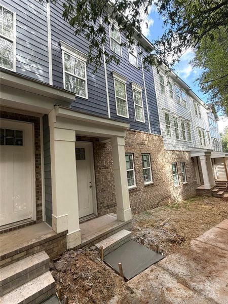 Exterior details and patio area of a home in Vanguard at Vermillion, Huntersville (Image 17).