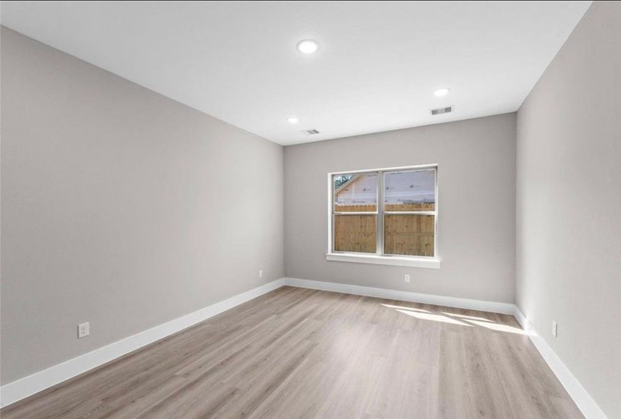 Spacious, unfurnished interior of a new home in , Spring (Image 23).