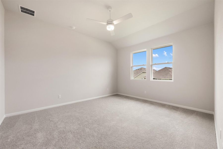 Spacious, unfurnished interior of a new home in Cannon Ranch, Dripping Springs (Image 37).