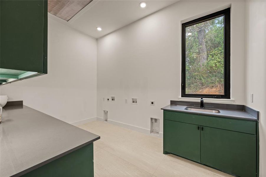 Furnished interior view inside a new home in , Southlake (Image 10).
