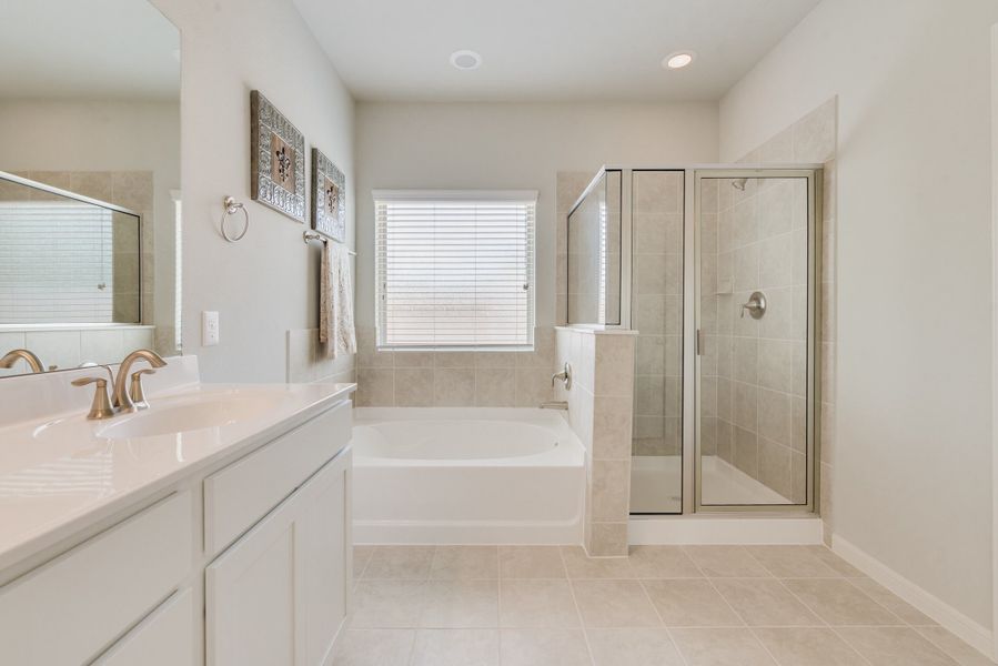 Representative furnished interior of a home built from the Floor Plan 1754 by Colina Homes in Grand Magnolia, Magnolia (Image 9). Representative furnished interior of a home built from the Floor Plan 1754 by Colina Homes in Grand Magnolia, Magnolia (Image 9).
