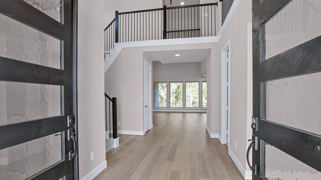 Spacious, unfurnished interior of a new home in Evergreen 70', Conroe (Image 20).