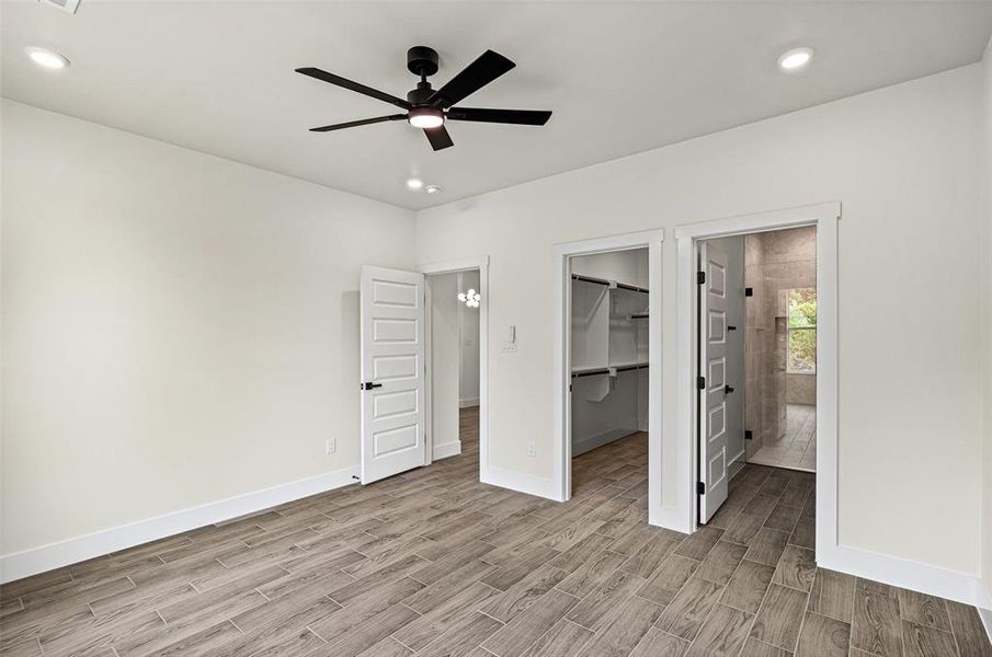 Spacious, unfurnished interior of a new home in , Granbury (Image 26).