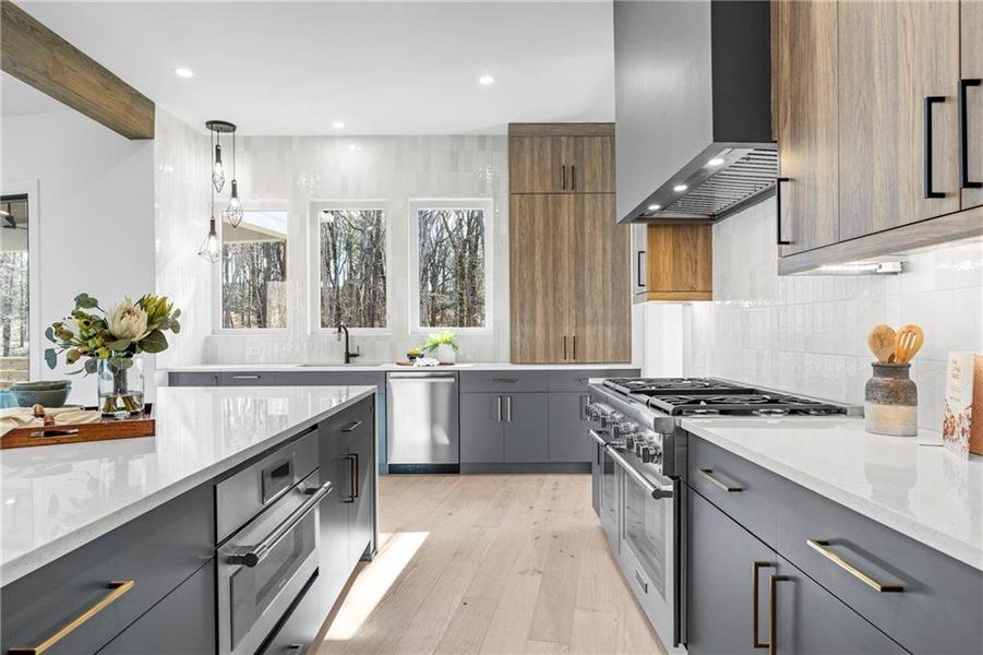 Front exterior of a home in the Aster community, located in Roswell, GA (Image 16).