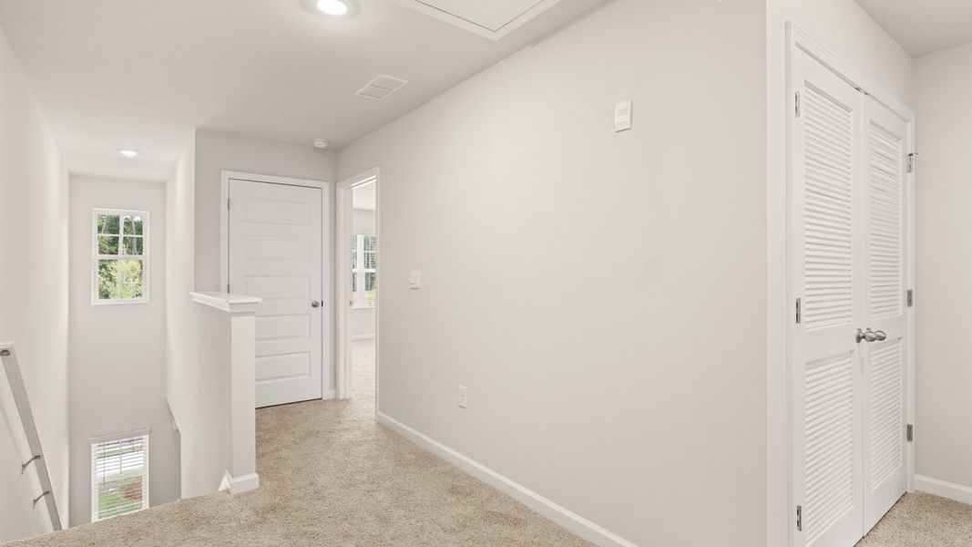 Spacious, unfurnished interior of a new home in Young's Crossing, Stone Mountain (Image 18).