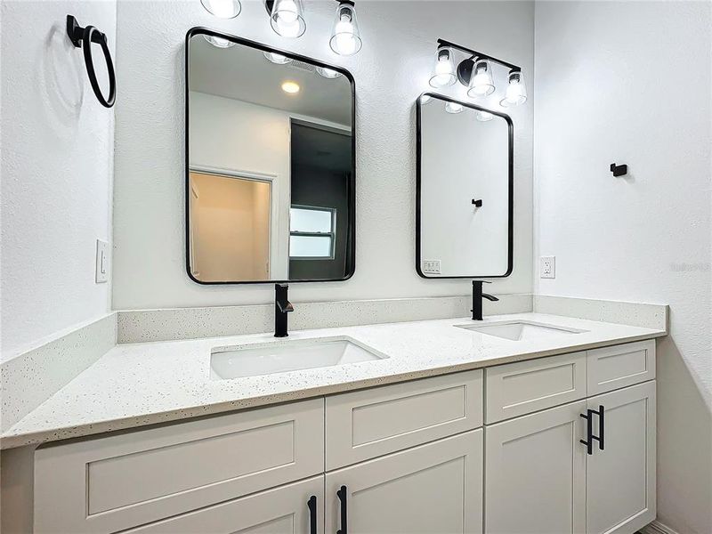 Image 25 of a home in .