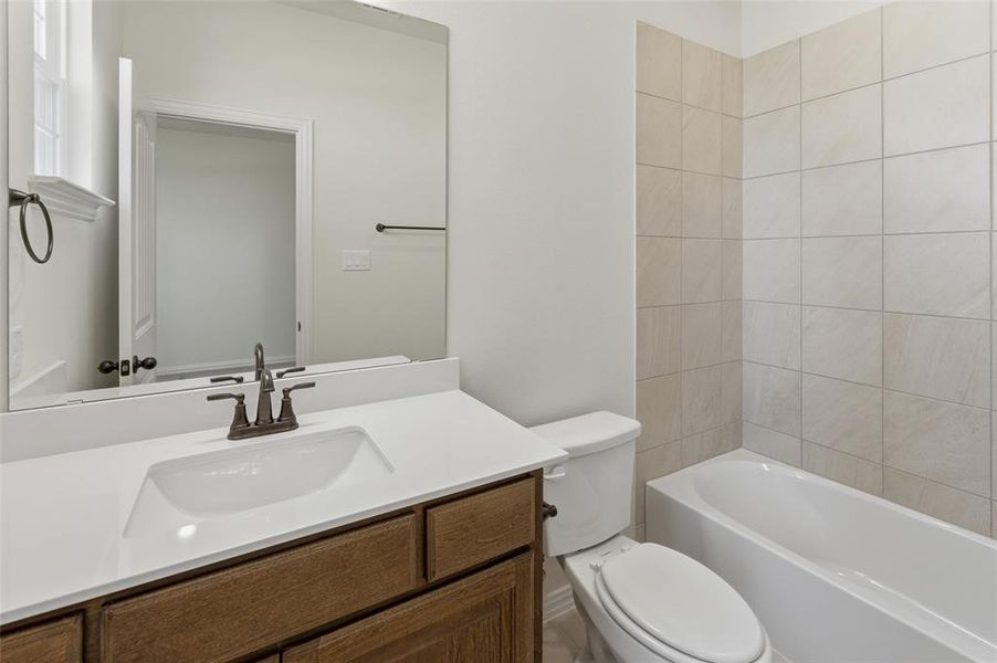 Full bath with vanity and tub / shower combination Full bath with vanity and tub / shower combination