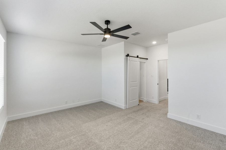 Spacious, unfurnished interior of a new home in Centero at Stone Oak, San Antonio (Image 34).