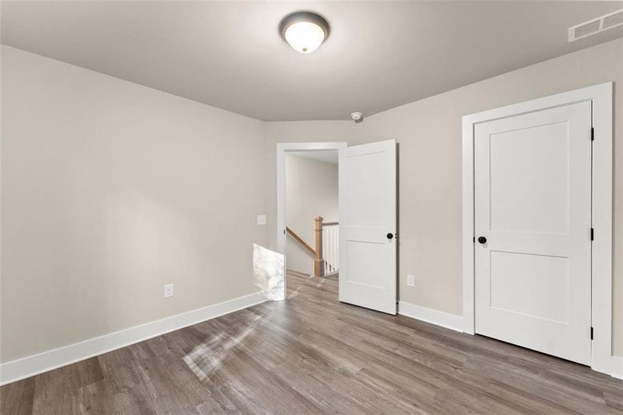 Spacious, unfurnished interior of a new home in , Gainesville (Image 17).