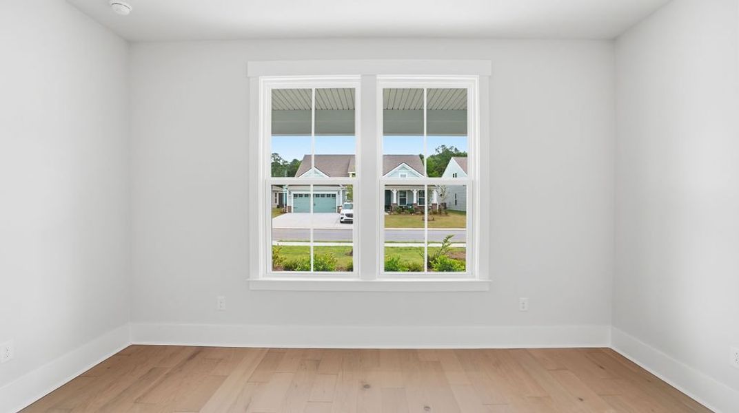 Spacious, unfurnished interior of a new home in Sun City Hilton Head, Bluffton (Image 16).