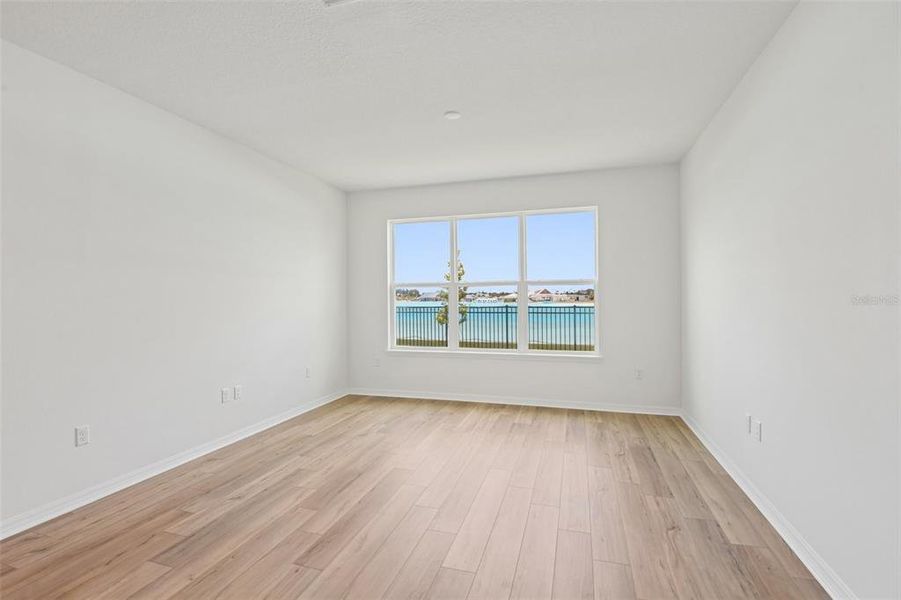 Spacious, unfurnished interior of a new home in , San Antonio (Image 19).
