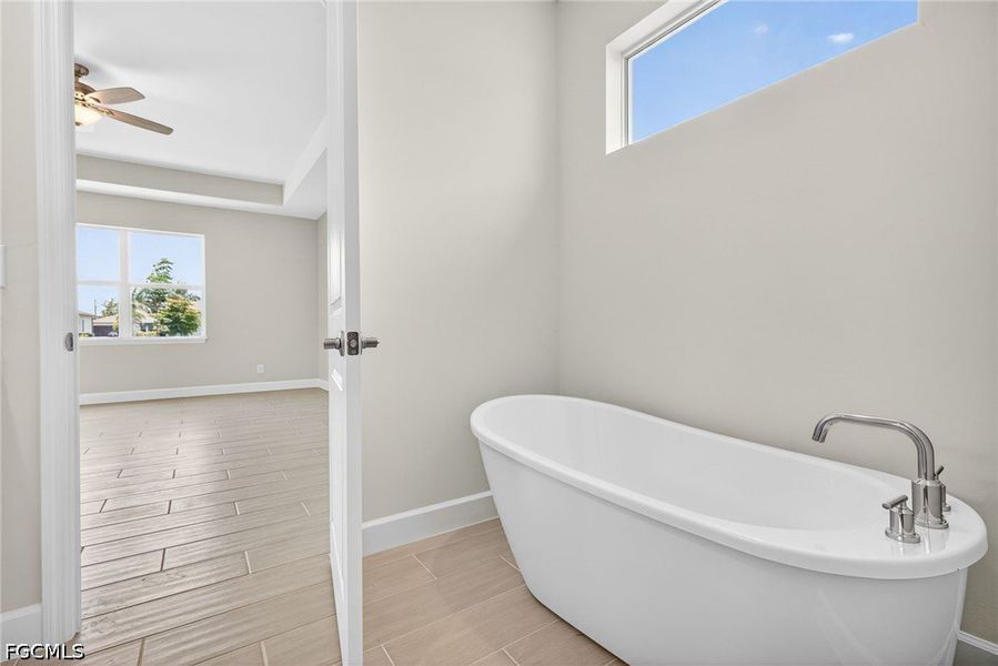 Image 38 of a home in Cape Coral.