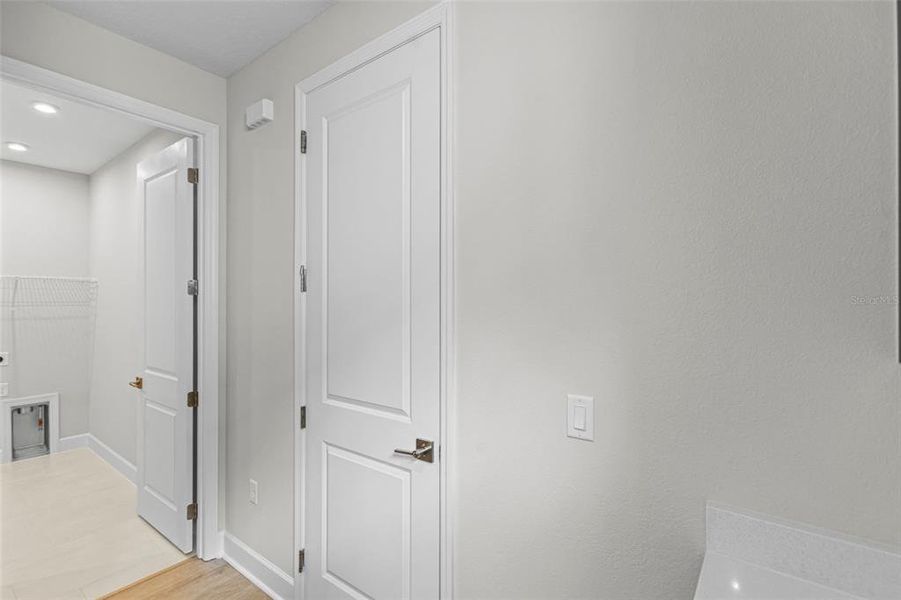 Spacious, unfurnished interior of a new home in Cresswind at Hammock Oaks, Lady Lake (Image 14).