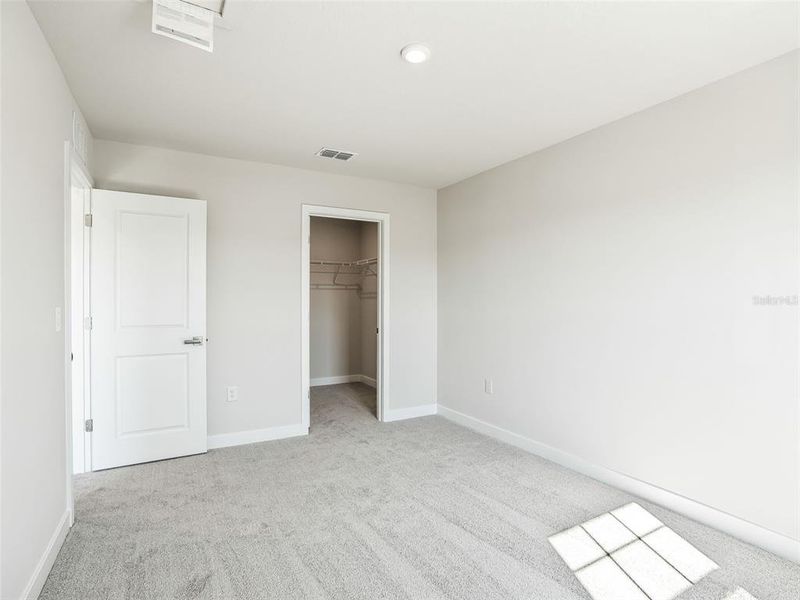 Spacious, unfurnished interior of a new home in , Lady Lake (Image 38).