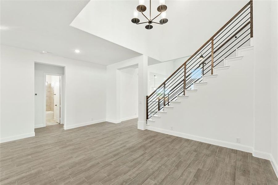 Spacious, unfurnished interior of a new home in Glenbrook, Red Oak (Image 24).