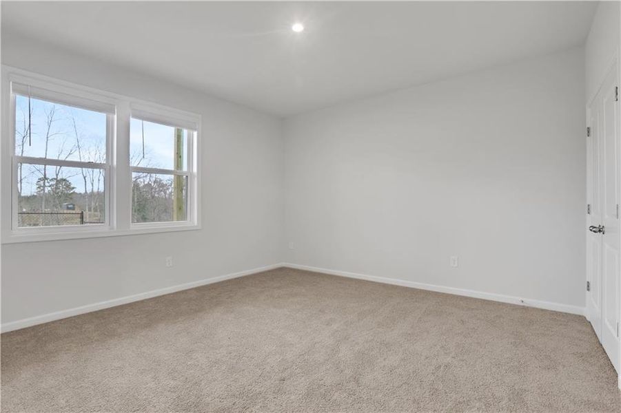 Spacious, unfurnished interior of a new home in Towne Village at Suwanee Dam, Sugar Hill (Image 34). Spacious, unfurnished interior of a new home in Towne Village at Suwanee Dam, Sugar Hill (Image 34).