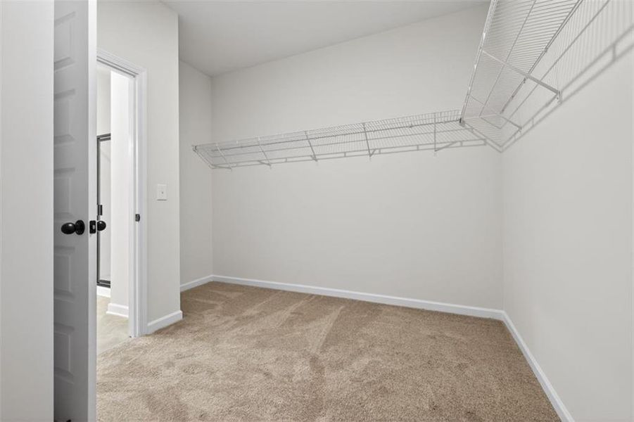 Spacious, unfurnished interior of a new home in Oakmont, Dallas (Image 46).