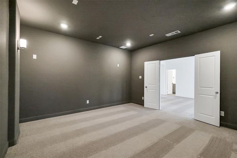 Spacious, unfurnished interior of a new home in Sienna 65', Missouri City (Image 32). Spacious, unfurnished interior of a new home in Sienna 65', Missouri City (Image 32).