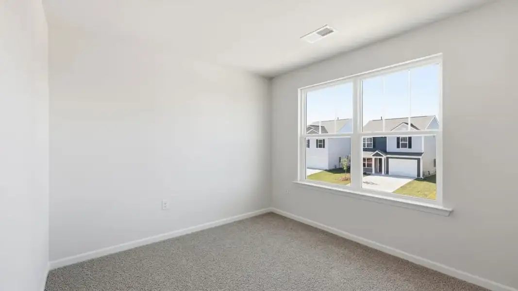 Spacious, unfurnished interior of a new home in Russell Place, Spartanburg (Image 28).