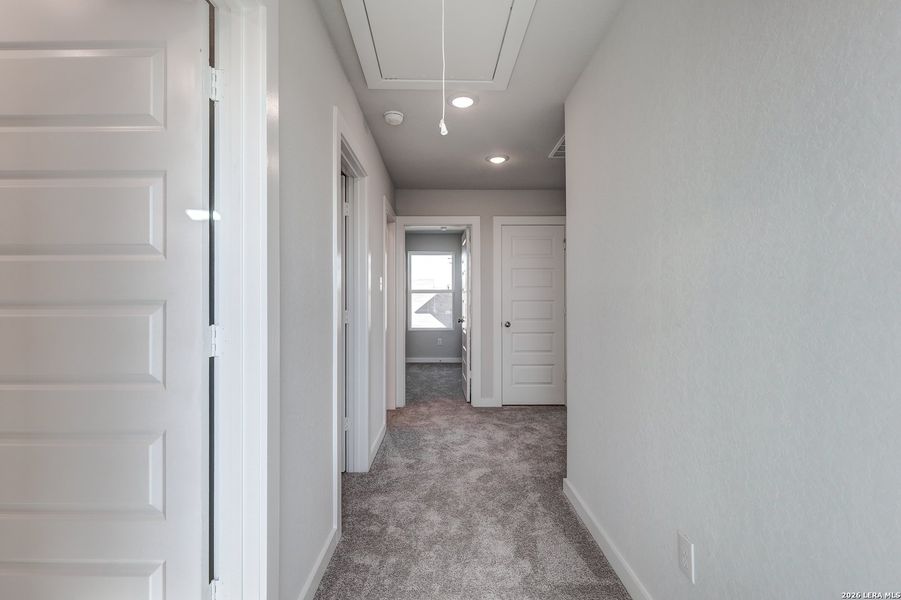 Spacious, unfurnished interior of a new home in Mesa Vista, San Antonio (Image 21). Spacious, unfurnished interior of a new home in Mesa Vista, San Antonio (Image 21).