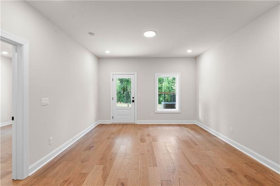 Spacious, unfurnished interior of a new home in Ward's Crossing Townhomes, Johns Creek (Image 37). Spacious, unfurnished interior of a new home in Ward's Crossing Townhomes, Johns Creek (Image 37).