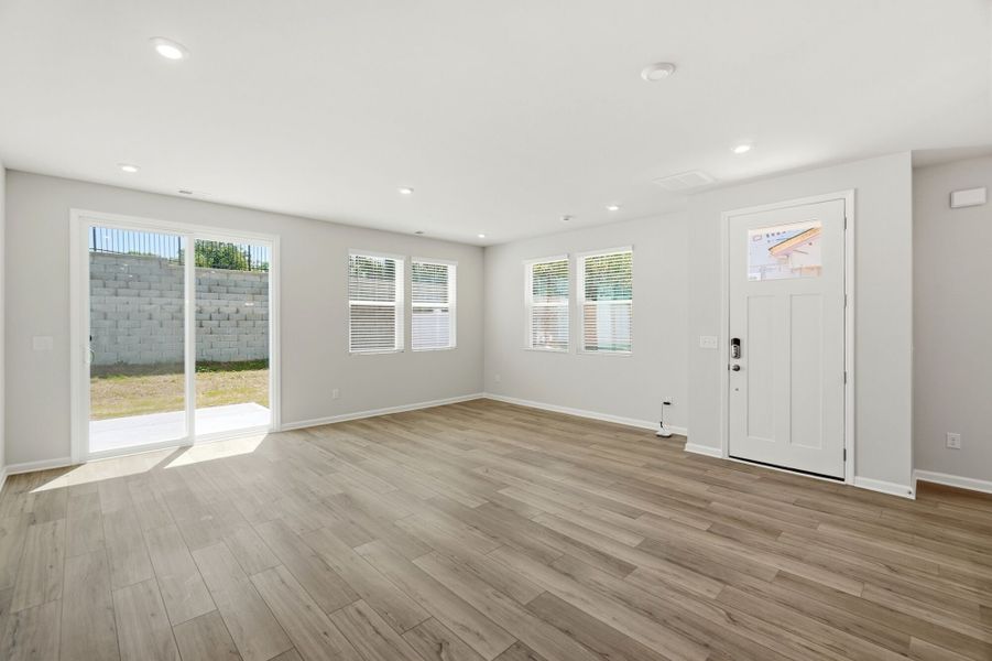 Spacious, unfurnished interior of a new home in Stonesummit at Reedy Creek, Charlotte (Image 11).