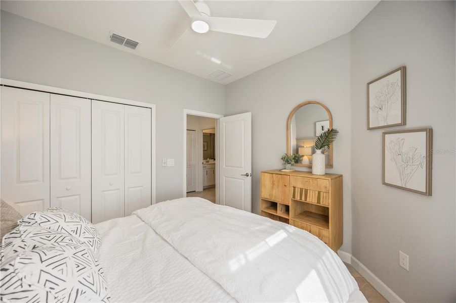 Furnished interior view inside a new home in , Englewood (Image 45).