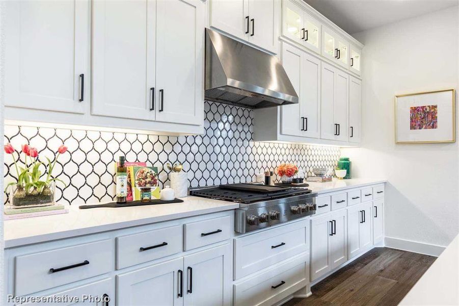 Image 7 of a home in Cane Island.