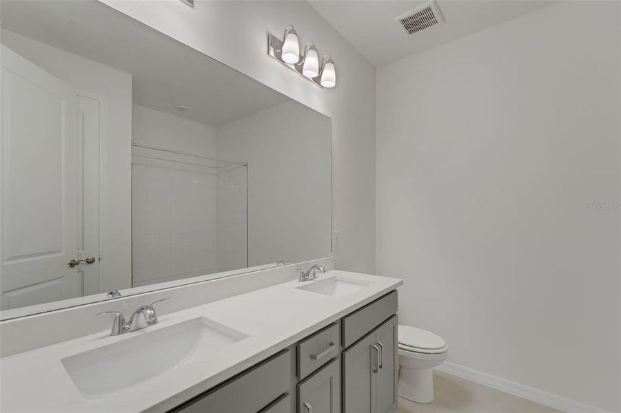 Furnished interior view inside a new home in Seaire, Parrish (Image 10).