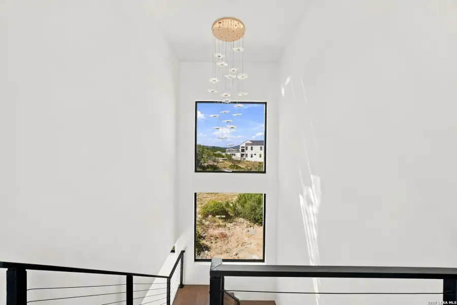Spacious, unfurnished interior of a new home in , San Antonio (Image 96).