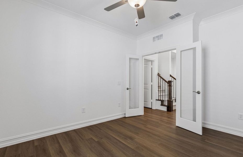 Representative unfurnished interior of a home built from the Harvard by Pulte Homes in Ribbonwood, Aubrey (Image 32).