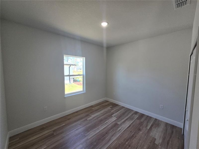 Spacious, unfurnished interior of a new home in , Ocala (Image 33).