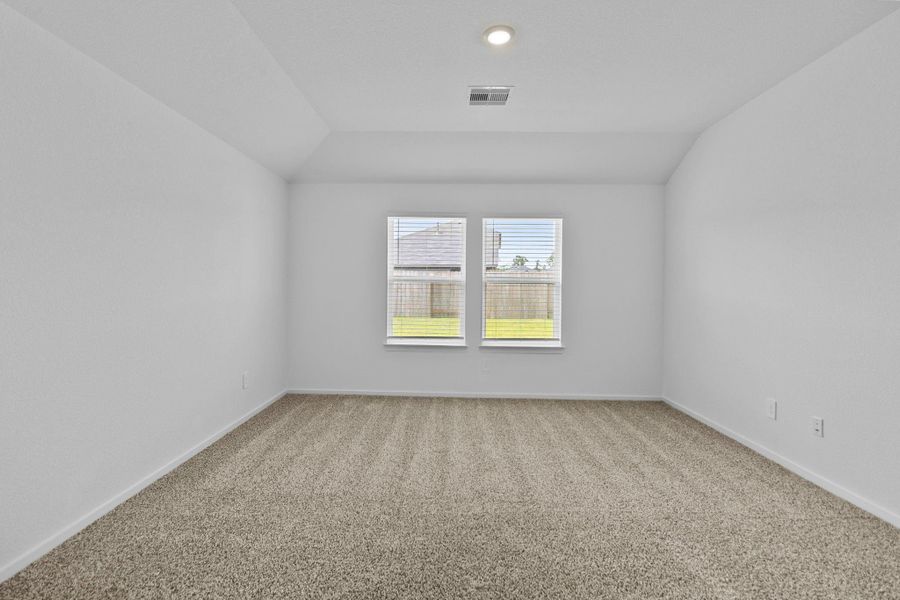 Spacious, unfurnished interior of a new home in The Canopies, Splendora (Image 22).