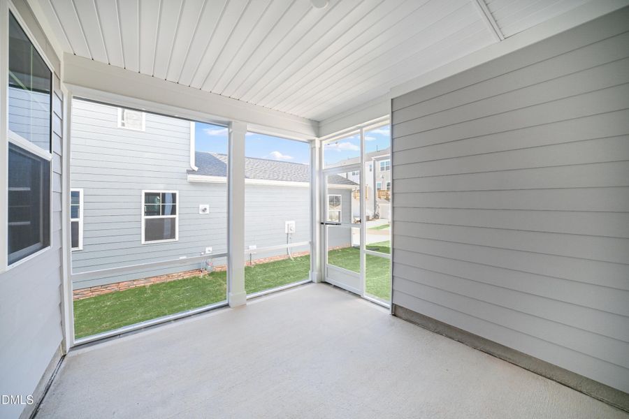 SUN_Stoneriver_Pic_Waterbury_ScreenedPor