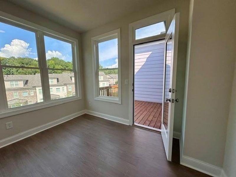 Spacious, unfurnished interior of a new home in Ward's Crossing Townhomes, Johns Creek (Image 14). Spacious, unfurnished interior of a new home in Ward's Crossing Townhomes, Johns Creek (Image 14).